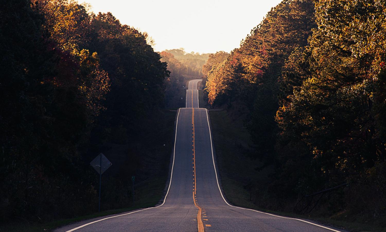 Straße (c) Photo by Matt Duncan on Unsplash